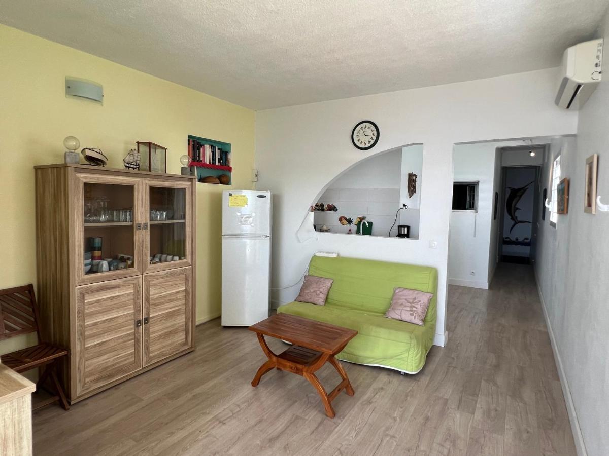 Ti Cabanon. Appartement Vue Mer A Deshaies. Eksteriør billede